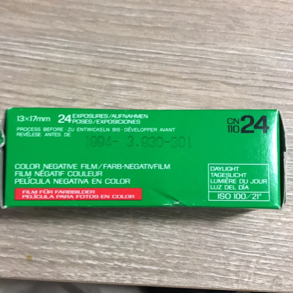 Fujicolor Super HG 24 Exposures 13x17mm Film CN 110 Expired 1994-3 Sealed - Picture 2 of 4